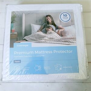Linenspa Waterproof Mattress Protector, Twin Size – Fitted Sheet NIP